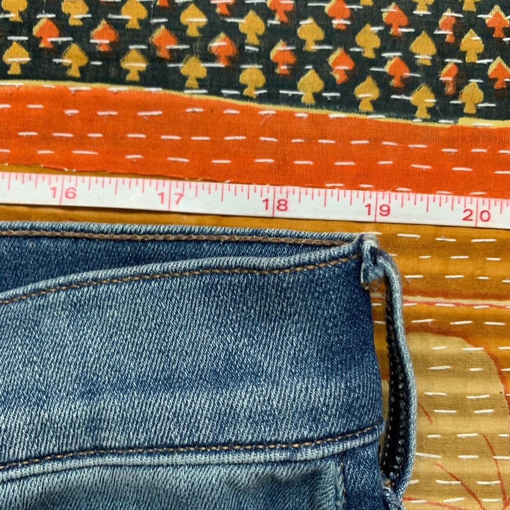 Express Rose Embroidered Stretch High Rise Jeans - Picture 4 of 8